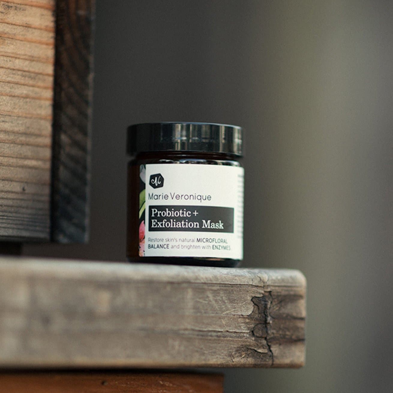 Probiotic + Exfoliation Mask 4