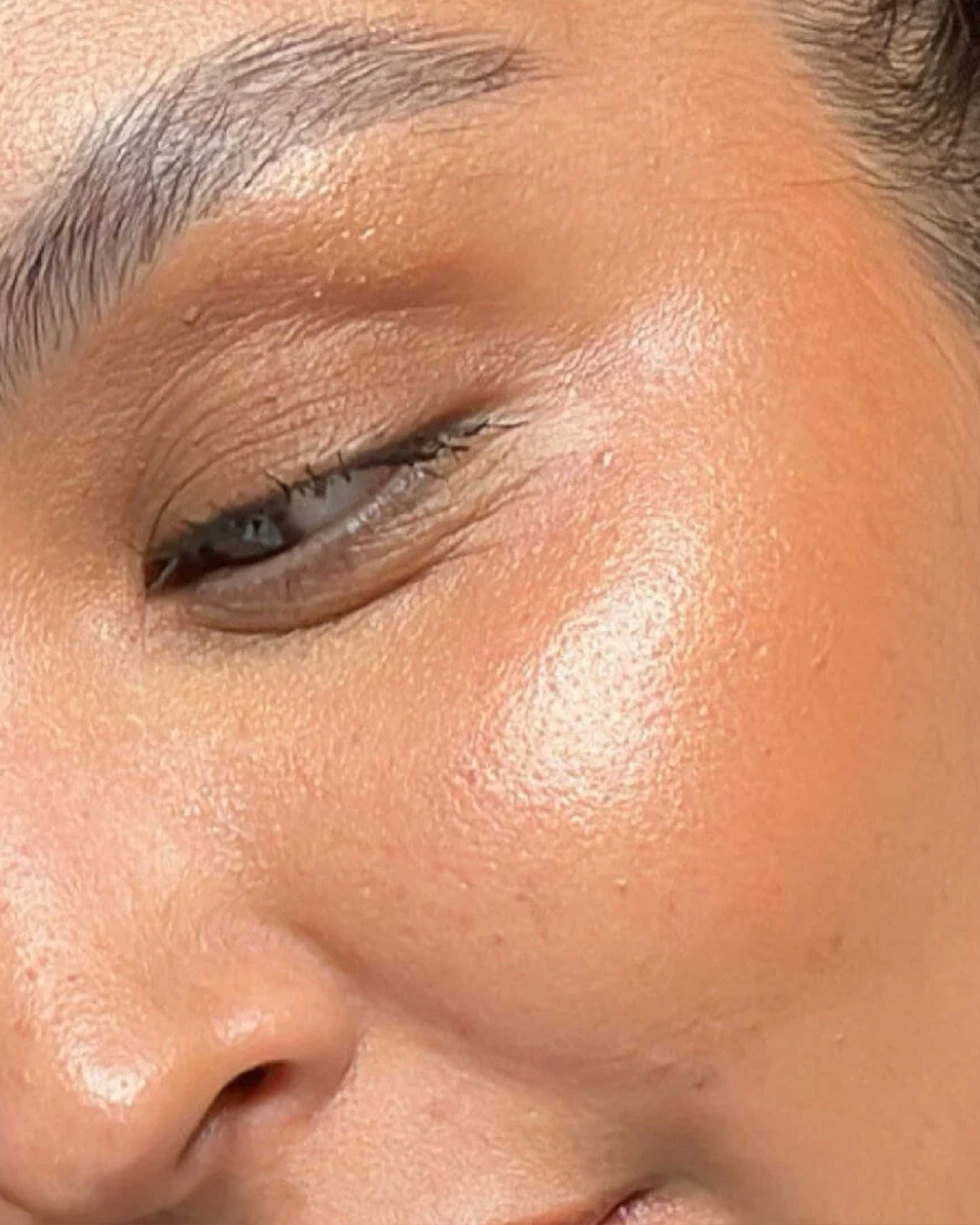 Hyaluronic Highlight Balm Last Call 8