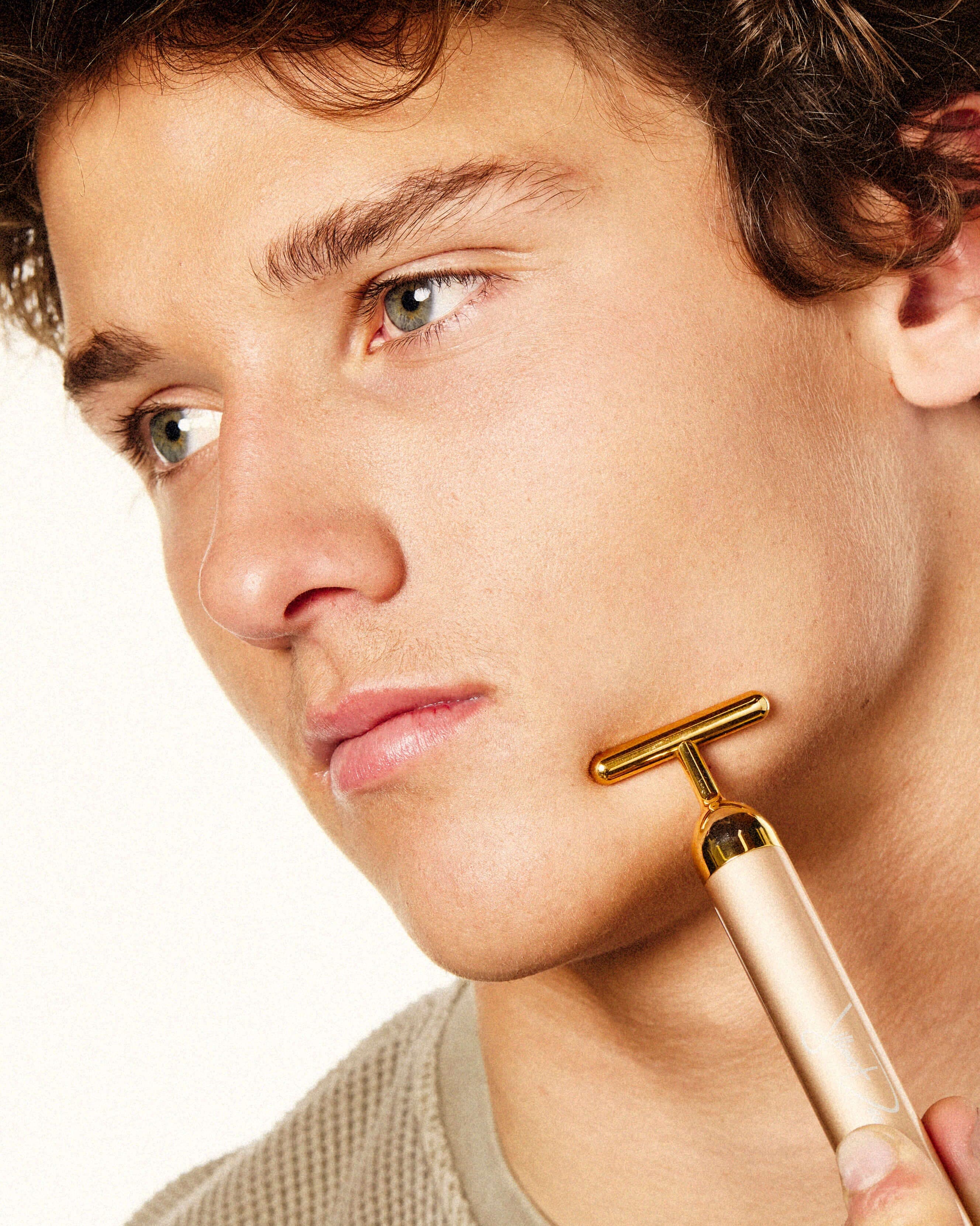 Gold Bar – Jillian Dempsey 3