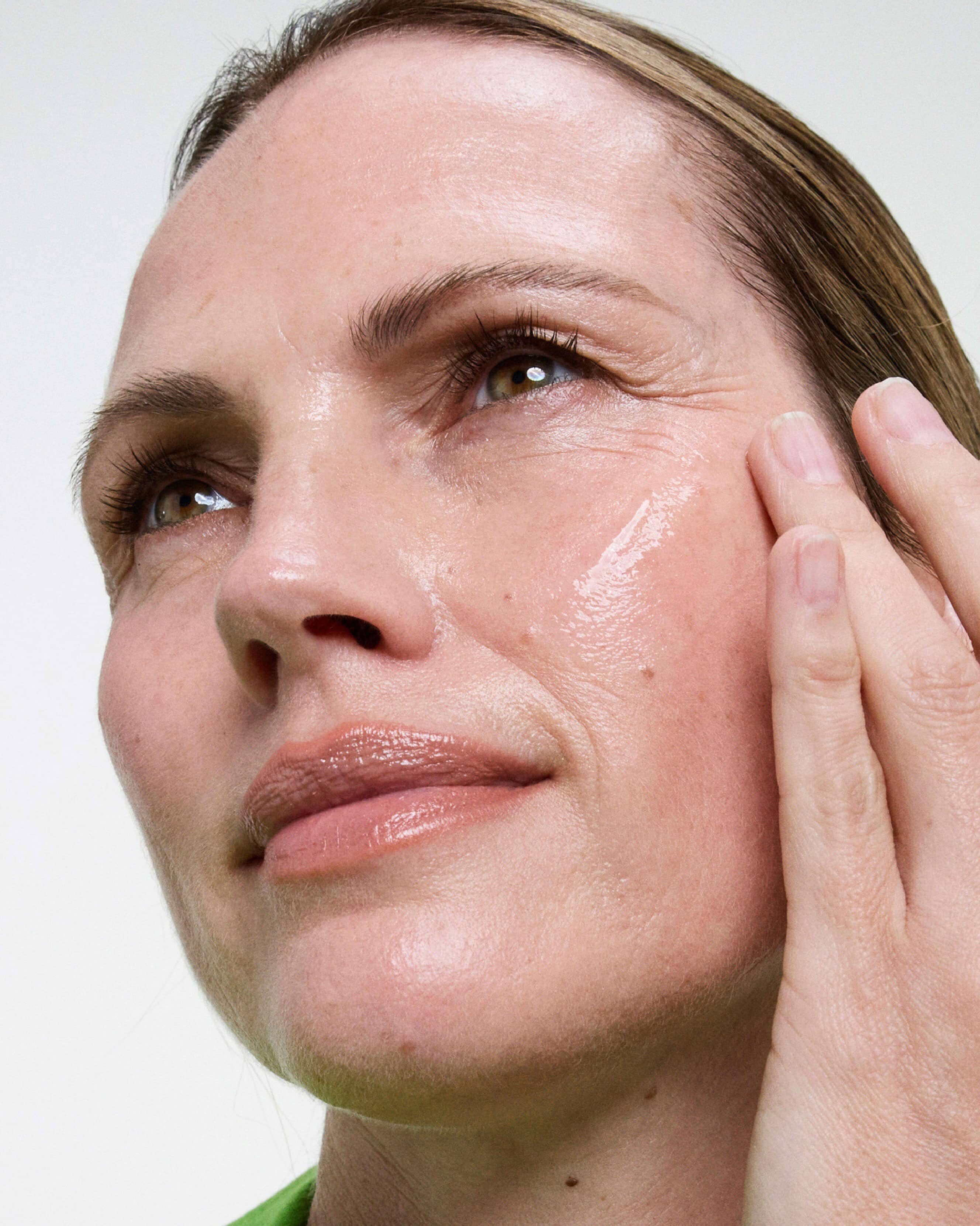 Age Confidence™ NAD+ & TriPeptide Renewal Serum 6