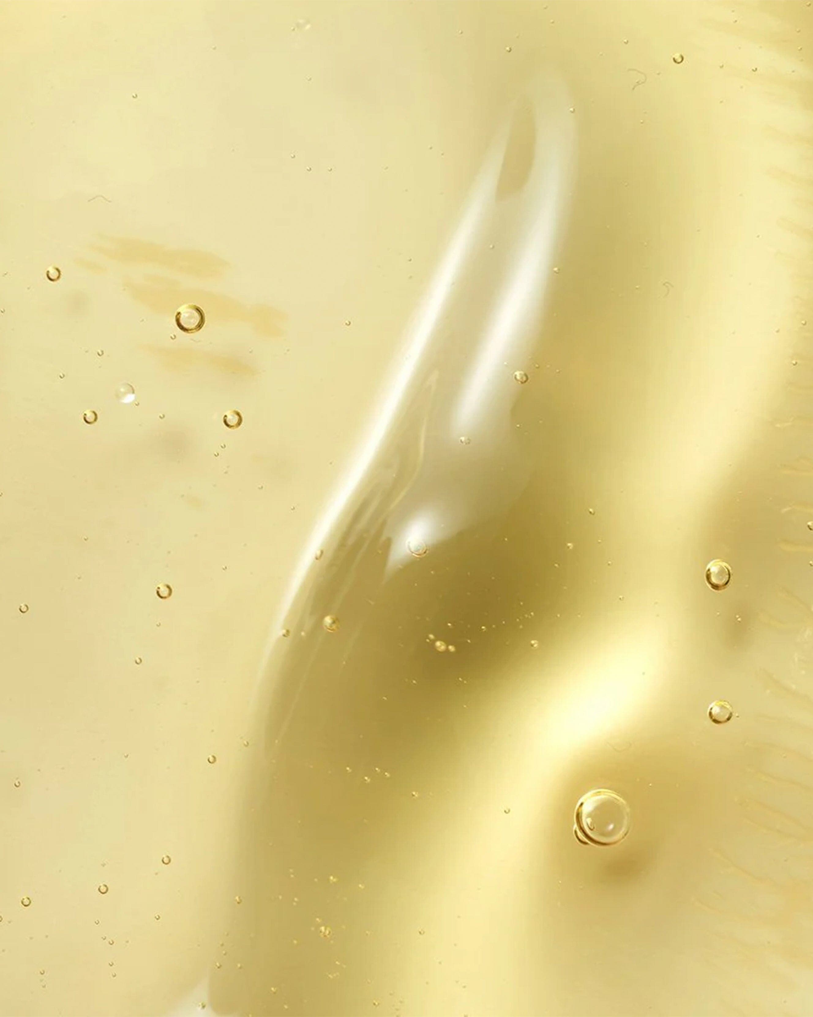 Nourishing Oil Cleanser 1