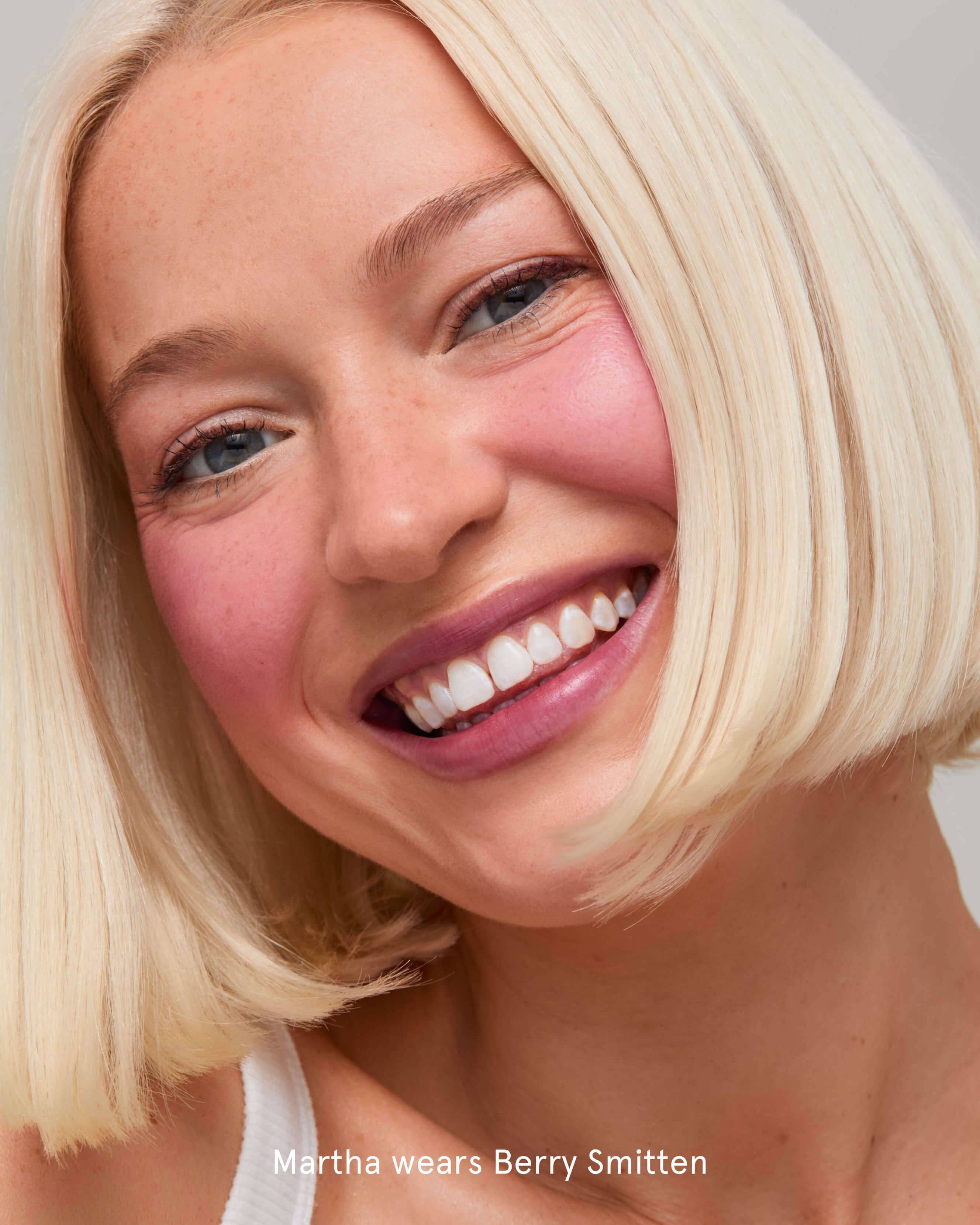 Blurring Pillow Blush & Brush Combo 13