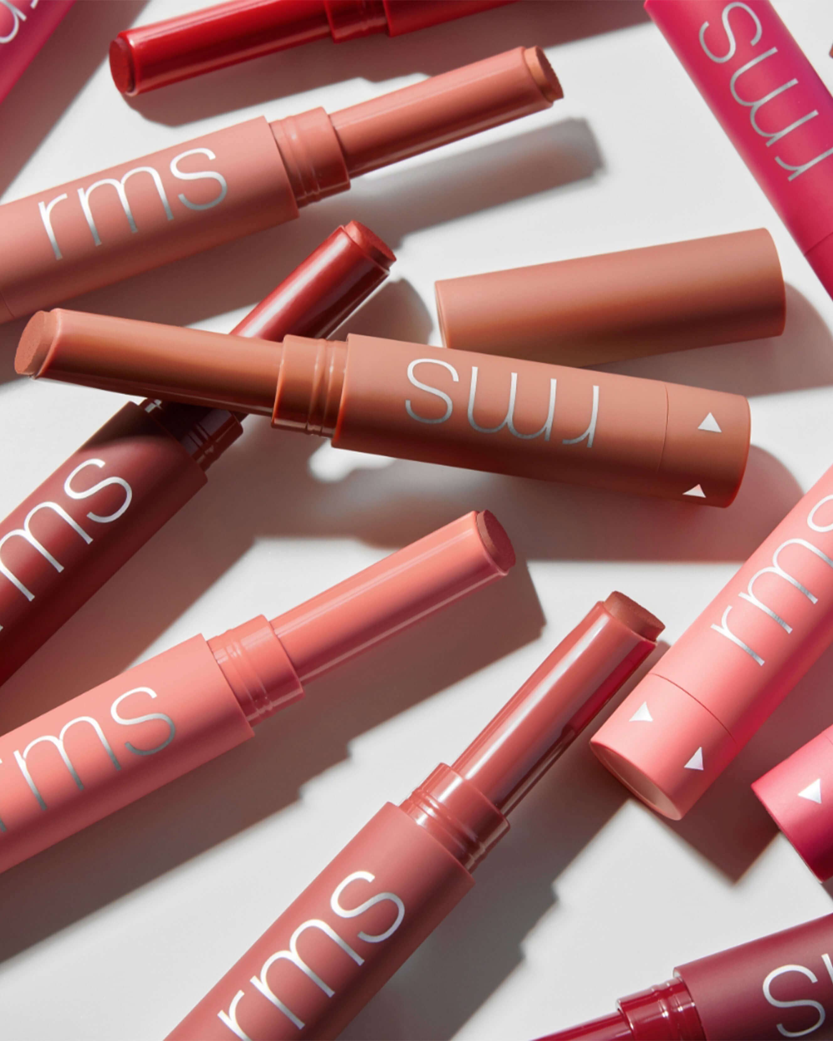 Legendary Serum Lipstick: The Nudes 9